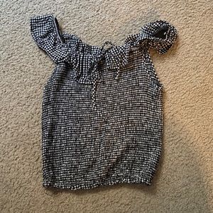 Black and white checkered top